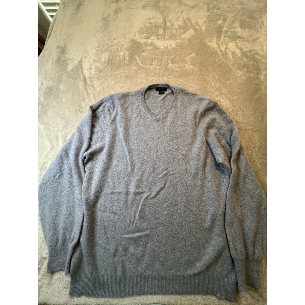 Marshall Fields Mens Sweater XXL Blue V Neck Pullover Soft 100 Cashmere